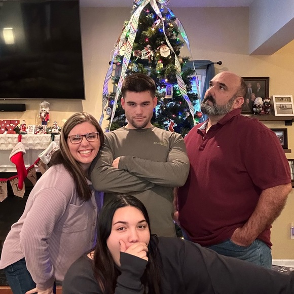 LIVE Saturday 7:30 $25 and under today only and buyers giveaway! - Picture 8 of 14